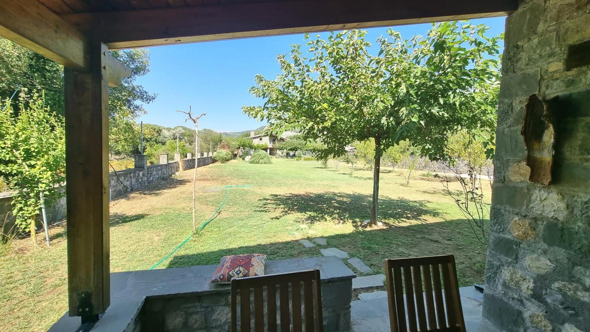House With Big Garden And Barbeque In Nature Vourgareli Екстер'єр фото