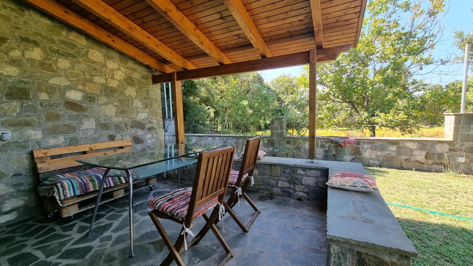 House With Big Garden And Barbeque In Nature Vourgareli Екстер'єр фото