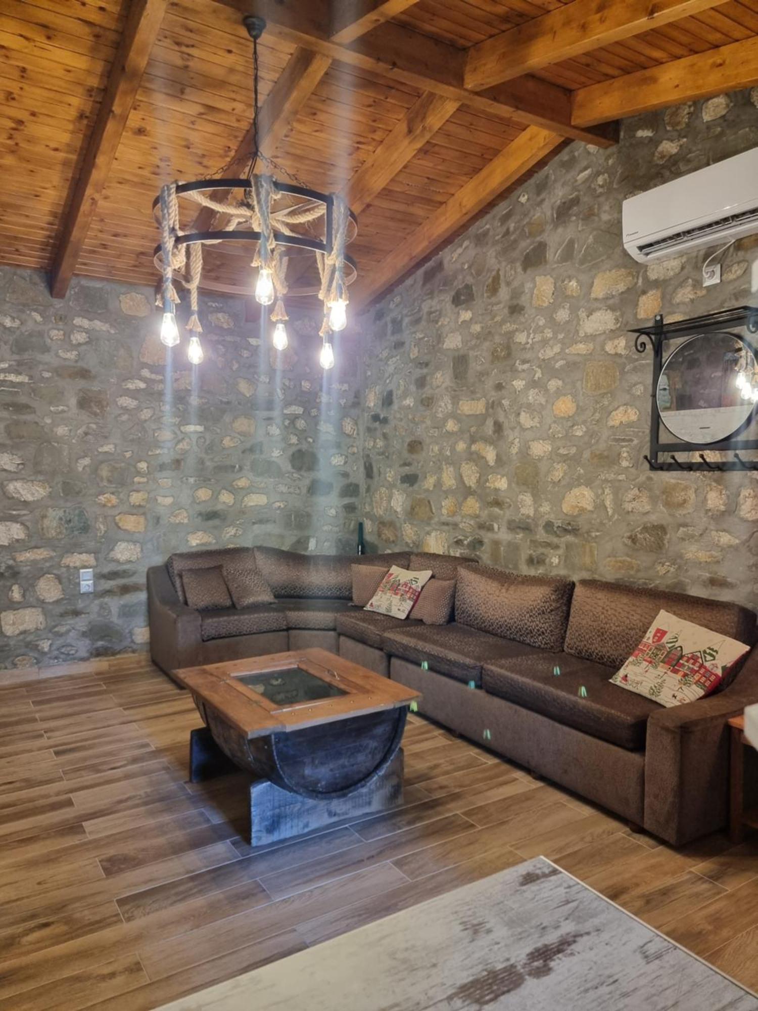 House With Big Garden And Barbeque In Nature Vourgareli Екстер'єр фото