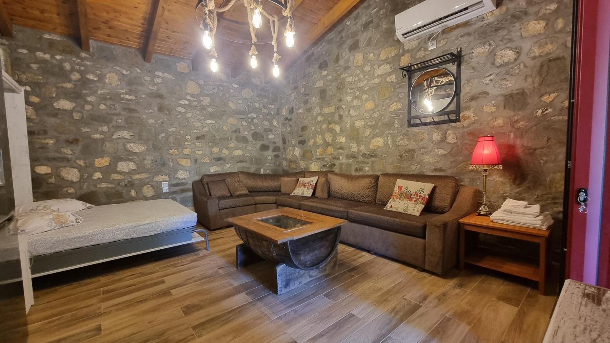House With Big Garden And Barbeque In Nature Vourgareli Екстер'єр фото